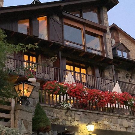 El Xalet de Taüll Hotel Rural Estación Exterior foto